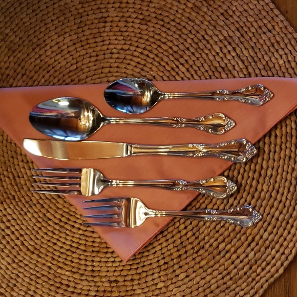 ESTIA GOURMET Cascade Floral 5-Piece Place Setting  - Brand New Old Stock / NWT - Picture 3 of 9